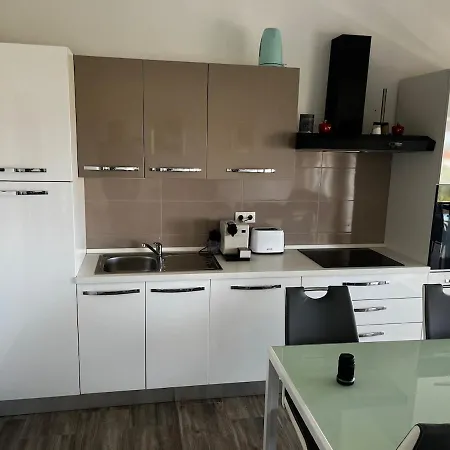 Apartment A&i - Split And Trogir View Kaštela