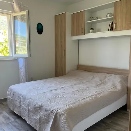 A&i - Split And Trogir View Apartment Kaštela